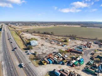 Plus de détails pour 3024 N Main St, Cleburne, TX - Industriel/Logistique à louer