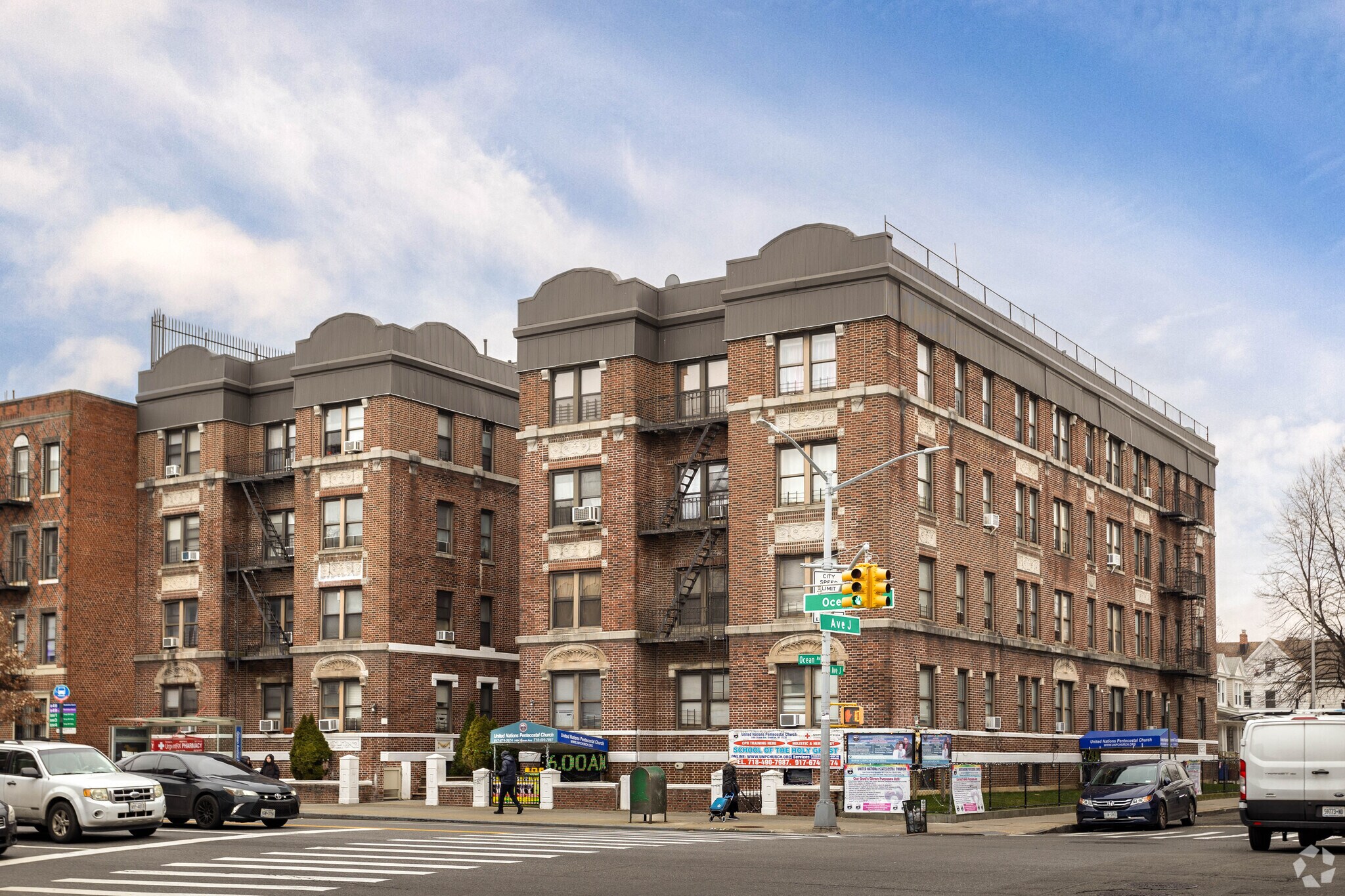 1494 Ocean Ave, Brooklyn, NY à louer Photo principale– Image 1 sur 8