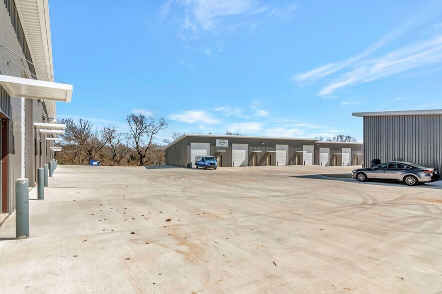 3000 N FM 51, Weatherford, TX à vendre - Photo de l’immeuble – Image 3 sur 7