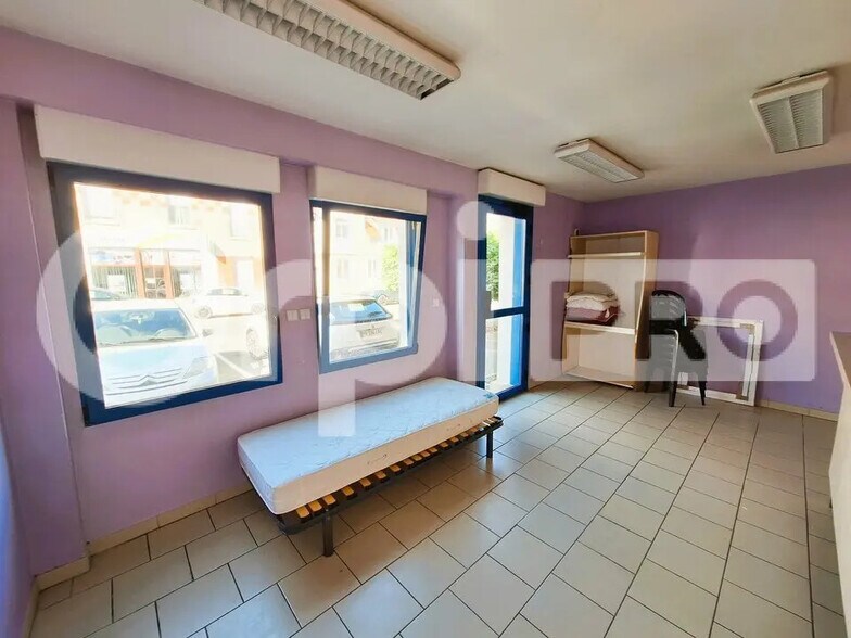 Local commercial dans Anizy-le-Grand à louer - Photo de l’immeuble – Image 3 sur 9