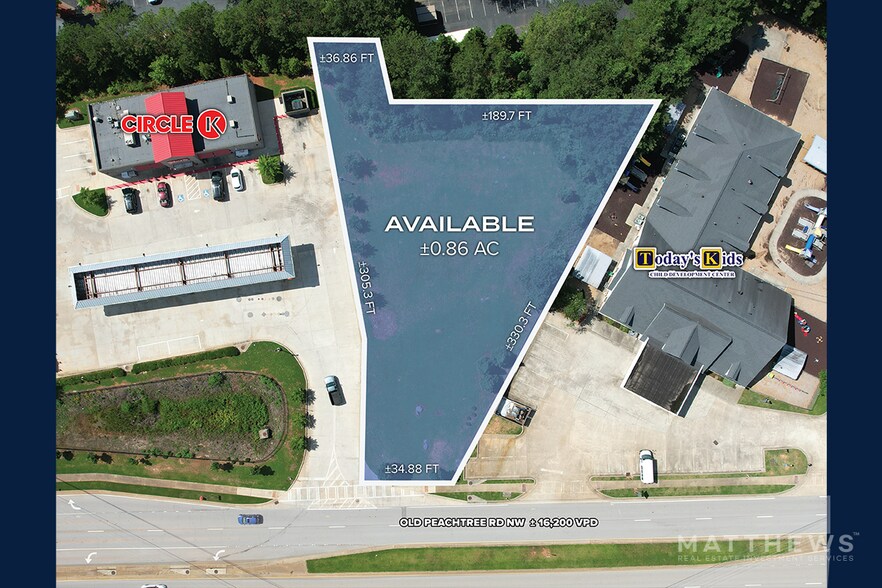 215 Old Peachtree Rd NW, Suwanee, GA à vendre - Photo de l’immeuble – Image 2 sur 4