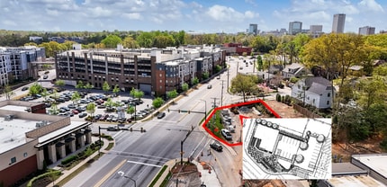 51 Wade Hampton Blvd, Greenville, SC à louer Photo intérieure– Image 1 sur 3