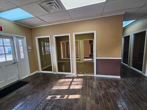 14741 Pebble Bend Dr, Houston, TX à louer Photo intérieure– Image 2 sur 28