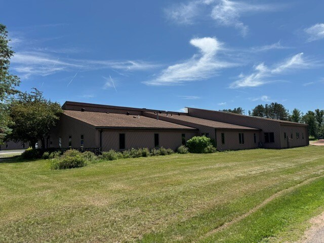 5303 E Jelinek Ave, Weston, WI à louer - Photo de l’immeuble – Image 2 sur 11