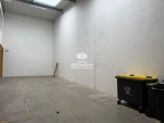 Plus de détails pour 5 Rue Ferrie, Ennery - Industriel/Logistique à vendre