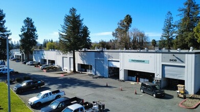 2475-2495 Estand Way, Pleasant Hill, CA à louer Photo de l’immeuble– Image 2 sur 4