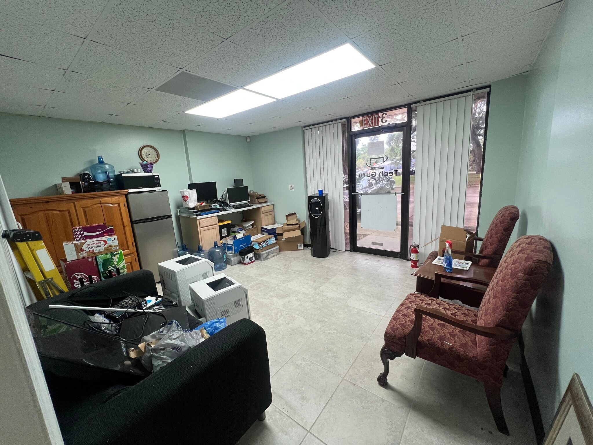 311-345 E Robertson St, Brandon, FL à louer Photo intérieure– Image 1 sur 8