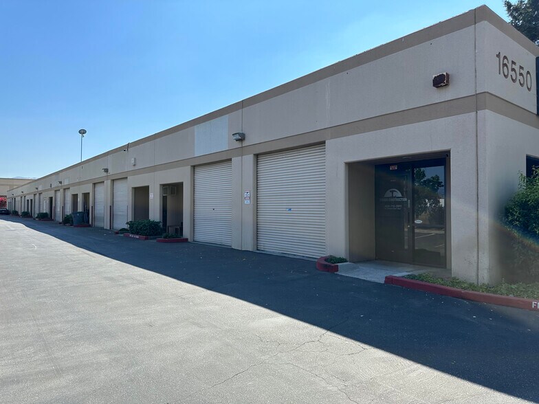 16540-16550 Railroad Ave, Morgan Hill, CA à louer - Photo de l’immeuble – Image 3 sur 7