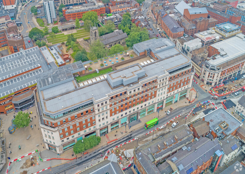 The Headrow, Leeds à louer - Photo de l’immeuble – Image 3 sur 40