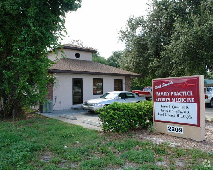 2209 S French Ave, Sanford, FL à louer - Photo de l’immeuble – Image 3 sur 12