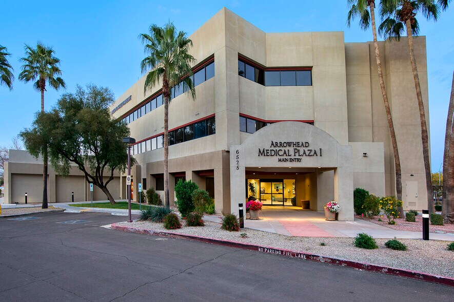6525 W Sack Dr, Glendale, AZ à louer - Photo de l’immeuble – Image 2 sur 5