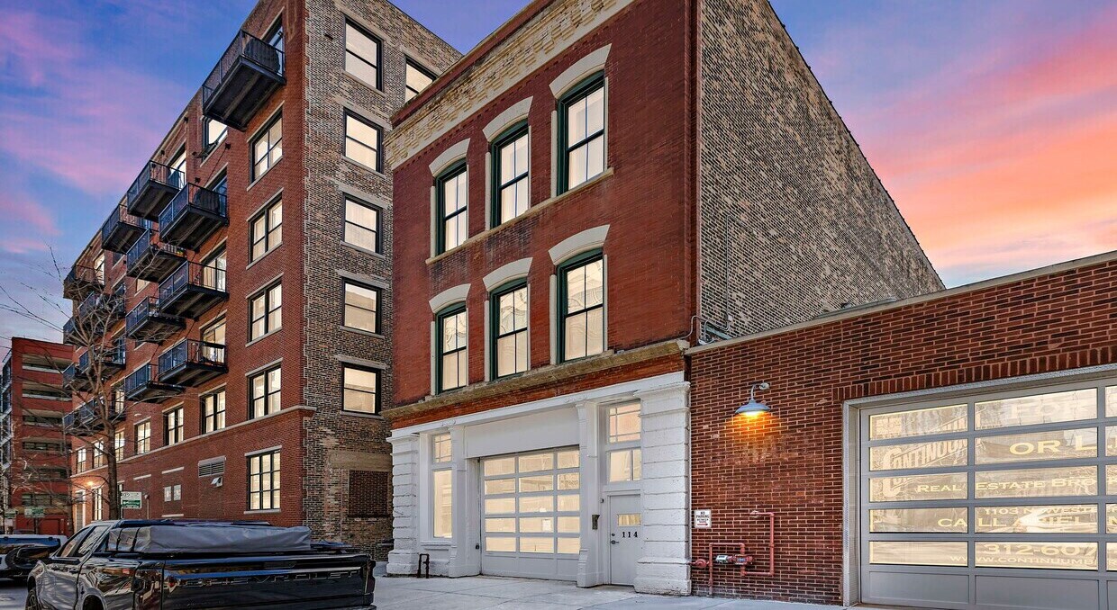 114 N Aberdeen St, Chicago, IL à louer Photo de l’immeuble– Image 1 sur 2