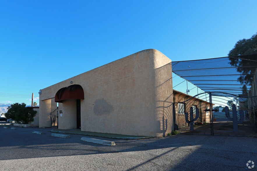 1026 N Columbus Blvd, Tucson, AZ à vendre - Photo de l’immeuble – Image 2 sur 51