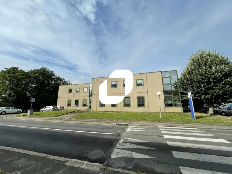 Bureau dans Viry-Châtillon à louer - Photo de l’immeuble – Image 2 sur 8