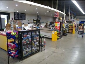 1935 Santa Rosa Ave, Santa Rosa, CA à louer Photo intérieure– Image 2 sur 7