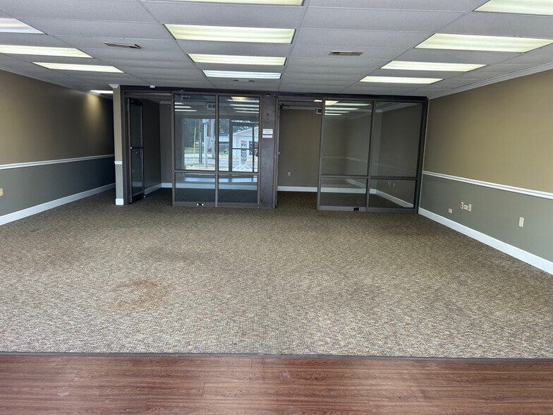 704 E Madison Ave, Bastrop, LA à vendre - Hall d’entrée – Image 2 sur 5