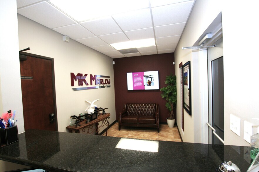 16116 College Oak Dr, San Antonio, TX à louer - Photo de l’immeuble – Image 2 sur 16