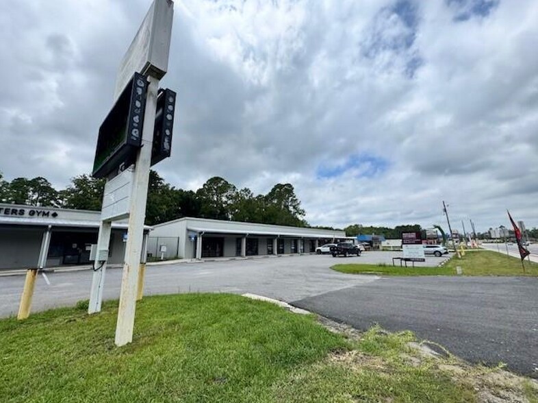 840 E King Ave, Kingsland, GA à louer - Photo de l’immeuble – Image 3 sur 4