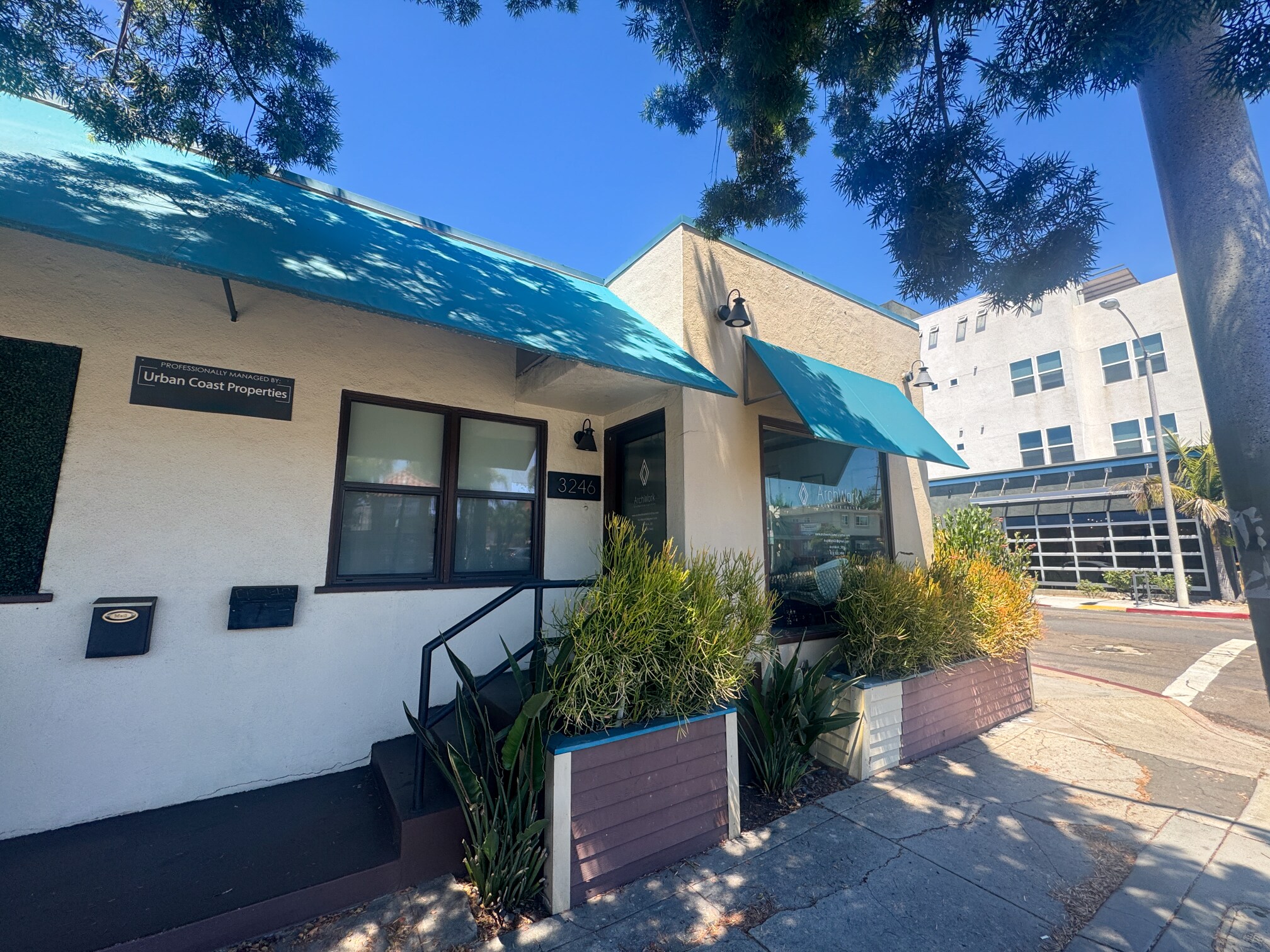 3242-3246 Adams Ave, San Diego, CA à louer Photo de l’immeuble– Image 1 sur 8