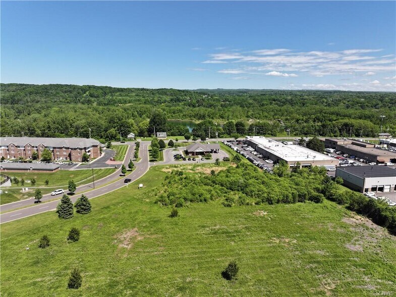 L11 Medical Center Drive, Fayetteville, NY à vendre - Photo de l’immeuble – Image 2 sur 11