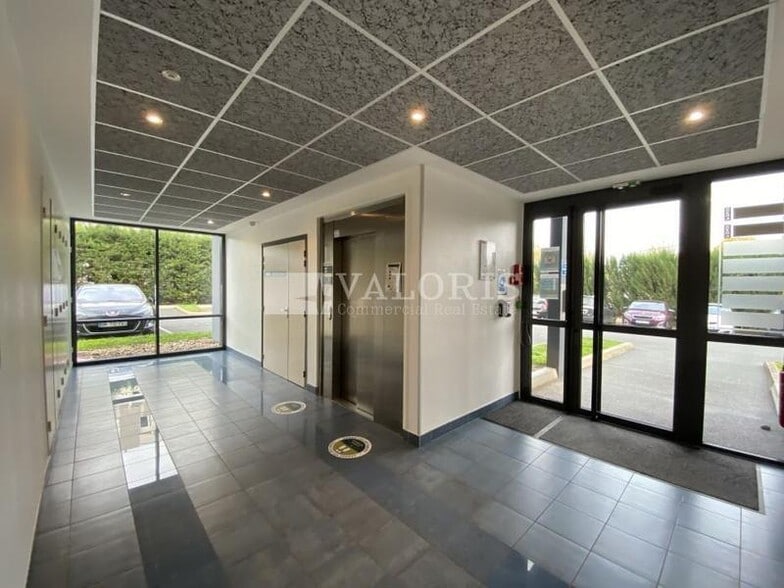 588 Boulevard Albert Camus, Villefranche-sur-Saône à louer - Hall d’entrée – Image 2 sur 6