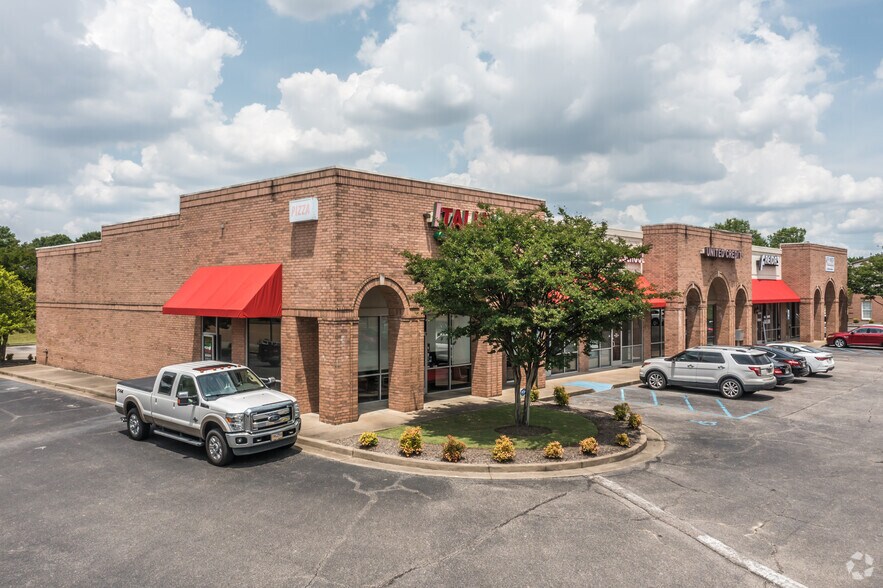 1306 Goodman Rd E, Southaven, MS à louer - Photo de l’immeuble – Image 2 sur 5