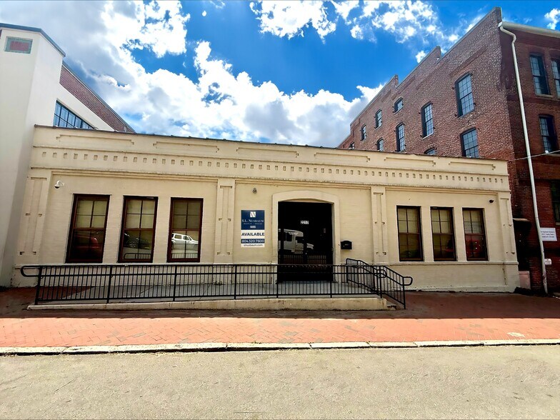 2217 E Franklin St, Richmond, VA à louer - Photo de l’immeuble – Image 1 sur 3