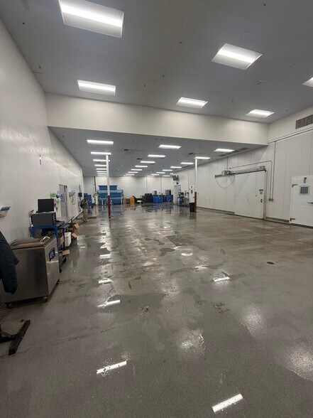 1325 E El Segundo Blvd, El Segundo, CA à louer - Photo intérieure – Image 2 sur 52
