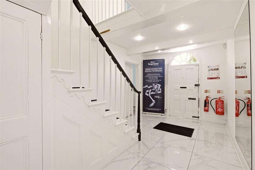 67 London Rd, Oadby à vendre - Photo intérieure – Image 3 sur 18