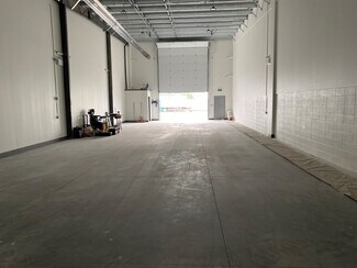 Plus de détails pour 11103 224 St NW, Edmonton, AB - Local d'activités à louer