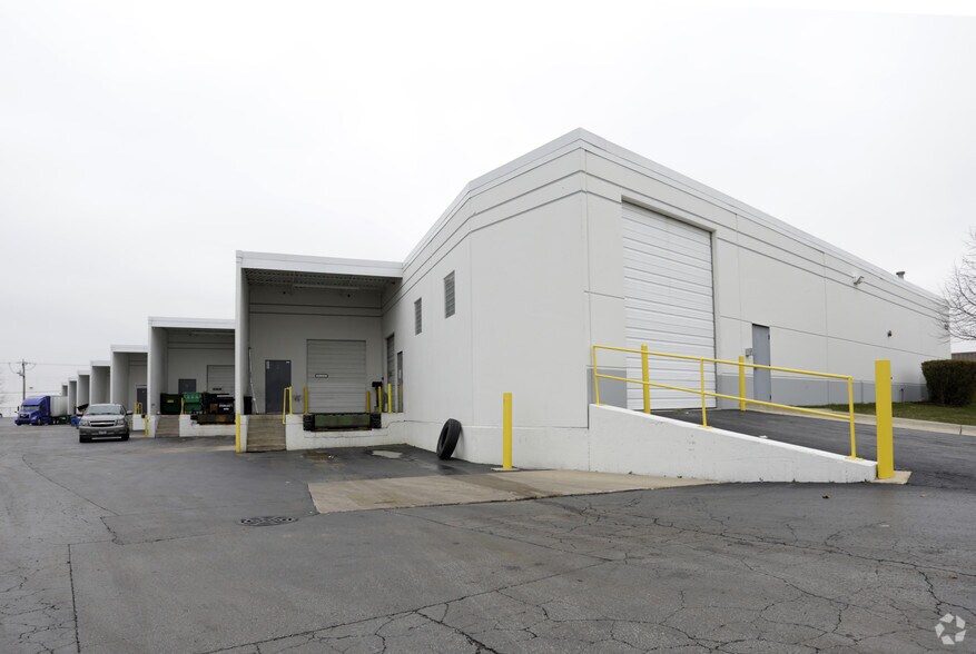 1312 Marquette Dr, Romeoville, IL à louer - Photo de l’immeuble – Image 3 sur 6