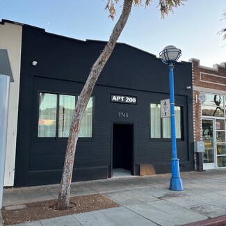 Plus de détails pour 7746 Santa Monica Blvd, West Hollywood, CA - Local commercial à louer