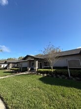 2039 Little Rd, Trinity, FL à louer Photo de l’immeuble– Image 1 sur 14