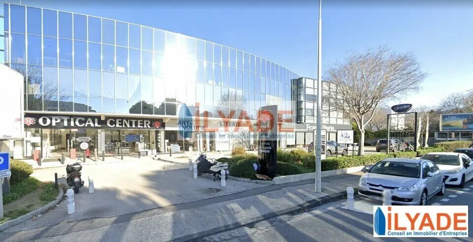 33 Avenue De Hambourg, Marseille à louer - Photo de l’immeuble – Image 2 sur 6