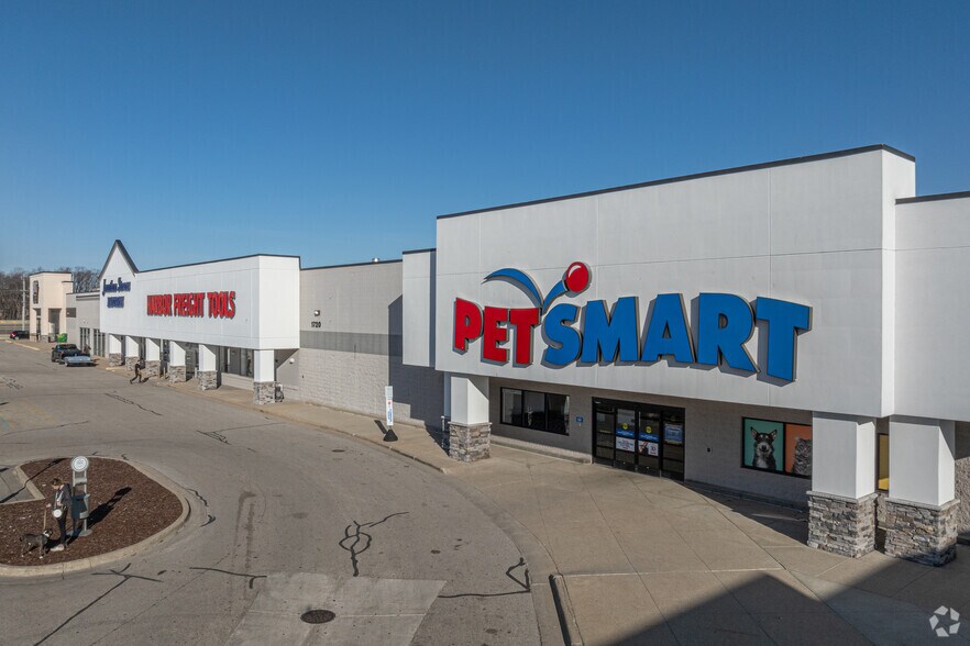 1650-1720 E Sherman Blvd, Muskegon, MI à louer - Photo de l’immeuble – Image 3 sur 5