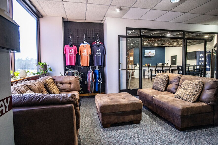 2628 Bill Owens Pky, Longview, TX à vendre - Photo intérieure – Image 2 sur 24