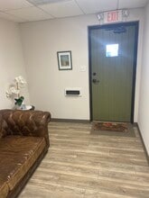 4130-4158 S Harvard Ave, Tulsa, OK à louer Hall d’entrée– Image 2 sur 3