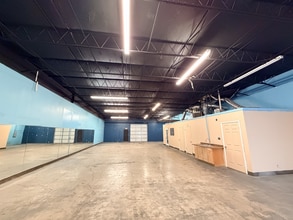 6737 Poss Rd, San Antonio, TX à louer Photo intérieure– Image 2 sur 11