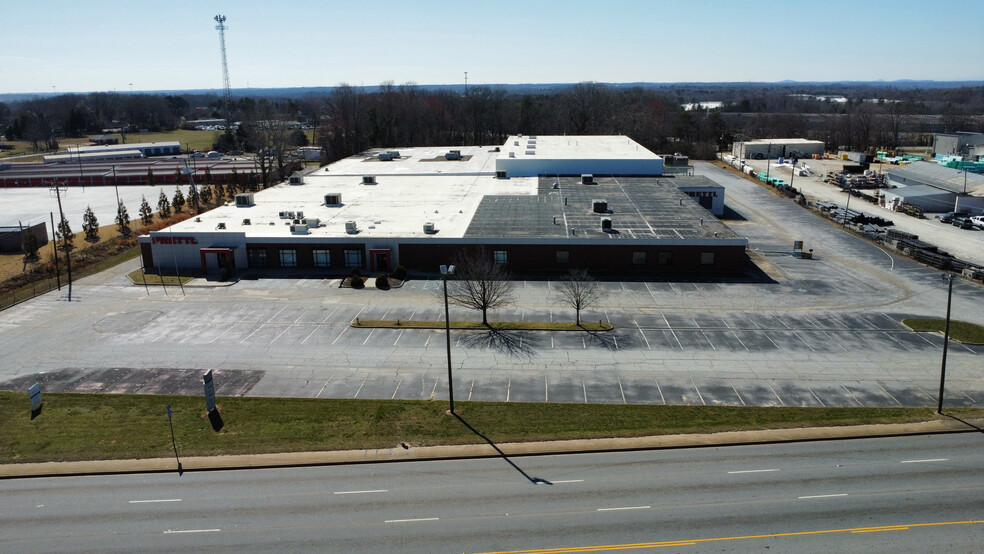 1721 White Horse Rd, Greenville, SC à louer - Photo de l’immeuble – Image 1 sur 12