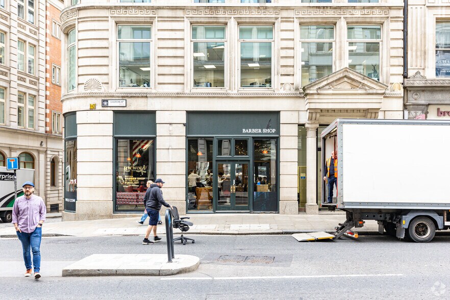 22-28 Eastcheap, Londres à vendre - Photo de l’immeuble – Image 3 sur 10