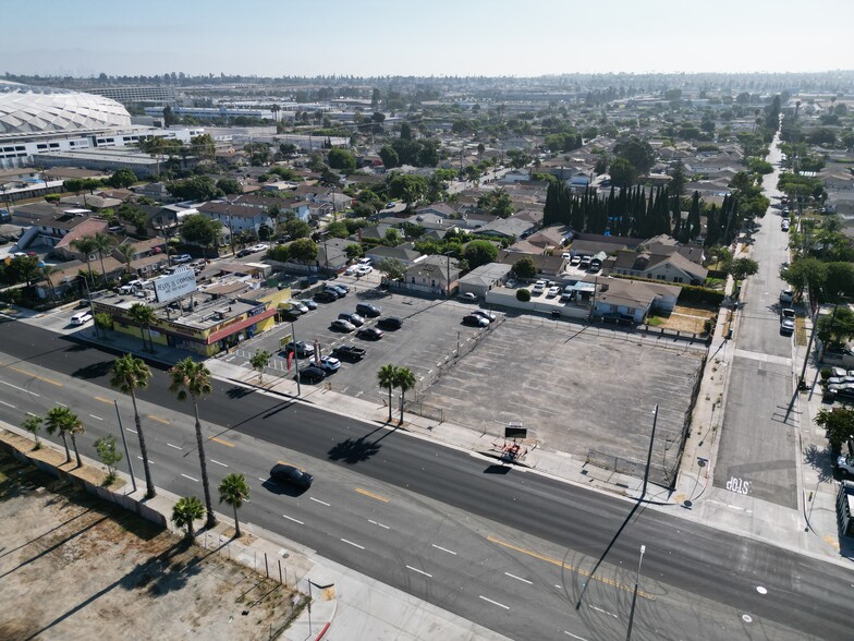 10500 S Prairie Ave, Inglewood, CA à vendre - Photo de l’immeuble – Image 3 sur 23