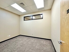 1605 Adler Cir, Portage, IN à louer Photo intérieure– Image 2 sur 11