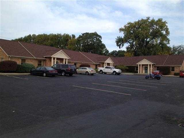 1435 N Michigan St, Plymouth, IN à louer Photo principale– Image 1 sur 3