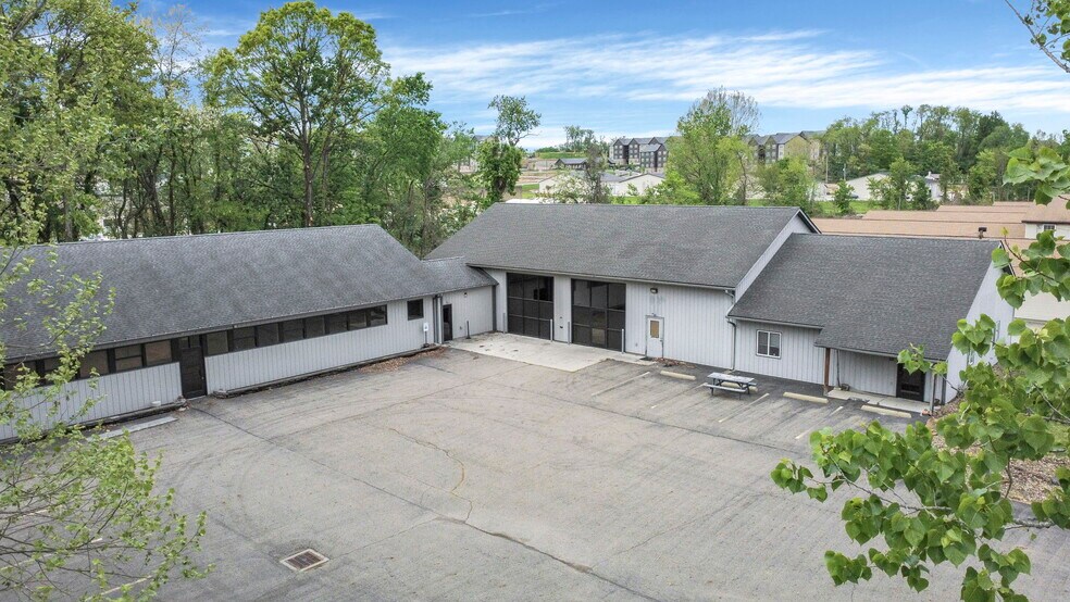 1987 Coffman Rd, Newark, OH à vendre - Photo de l’immeuble – Image 3 sur 27