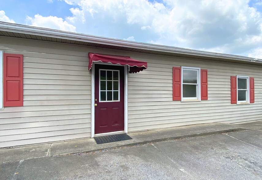200 Orange Grove St, Hillsborough, NC à louer - Photo de l’immeuble – Image 1 sur 1