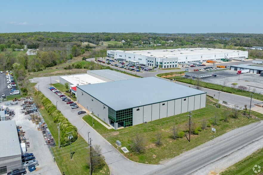 8111 Eastgate Blvd, Mount Juliet, TN à vendre - Photo de l’immeuble – Image 1 sur 7