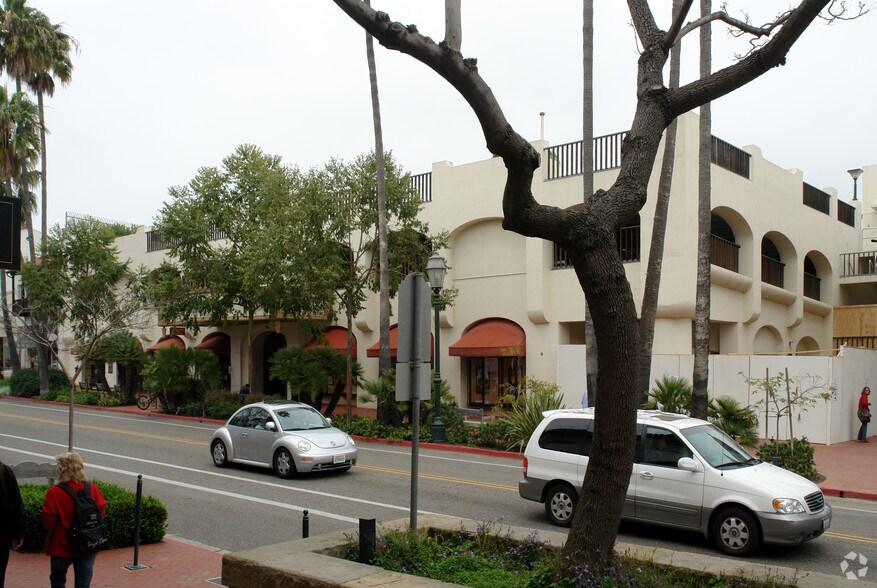 918 State St, Santa Barbara, CA à louer - Photo de l’immeuble – Image 3 sur 6