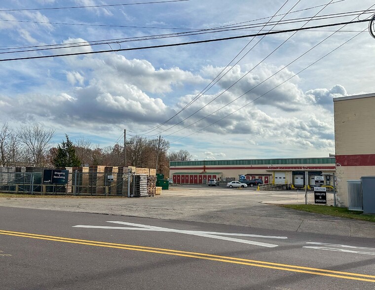 45 N 4th St, Quakertown, PA à louer - Photo de l’immeuble – Image 3 sur 10