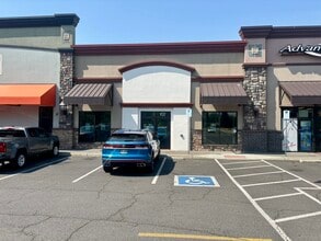 1251 E McAndrews, Medford, OR à louer Photo intérieure– Image 2 sur 30