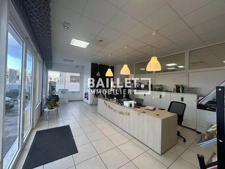 Local commercial dans Fréjus à louer - Photo intérieure – Image 3 sur 24